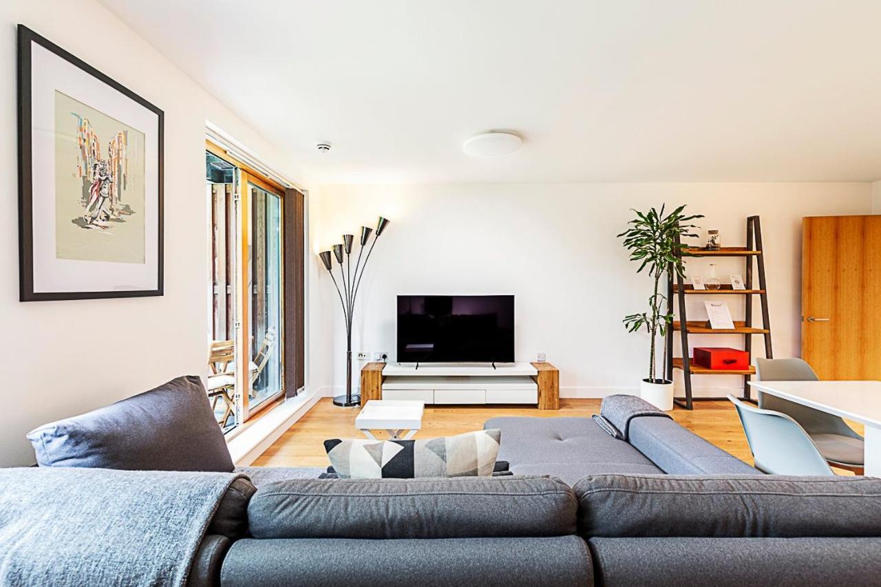 Apartment Modern Mile End Flat Near Park London
