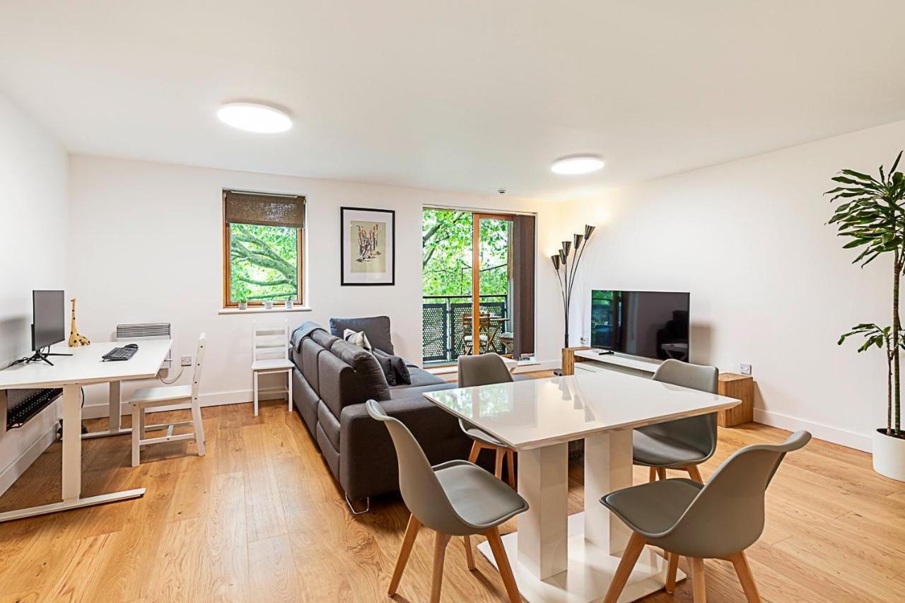 Modern Mile End Flat Near Park * London