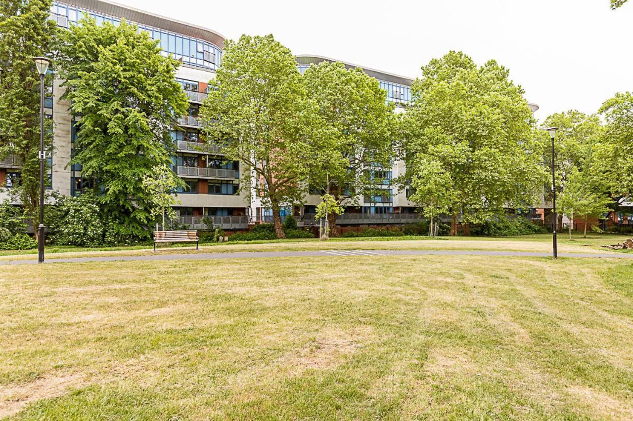 Apartment Modern Mile End Flat Near Park